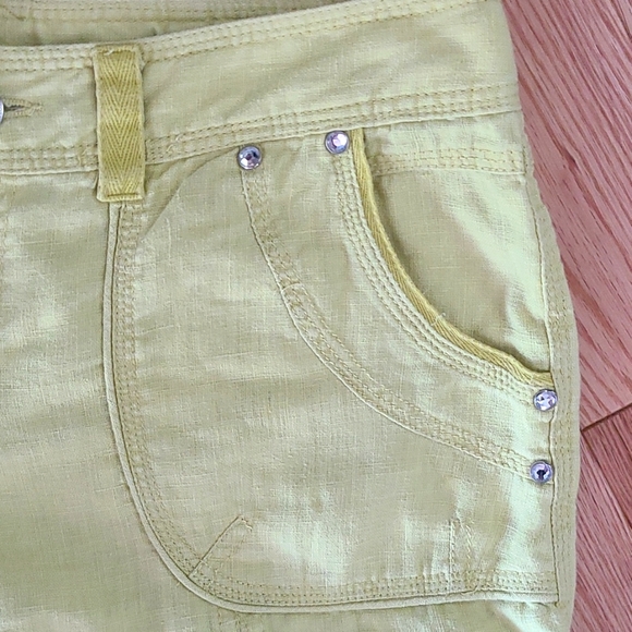 Linen Shorts INC Int'l. Concepts Size 6. Lemon/Lime. Pockets. - Picture 3 of 9